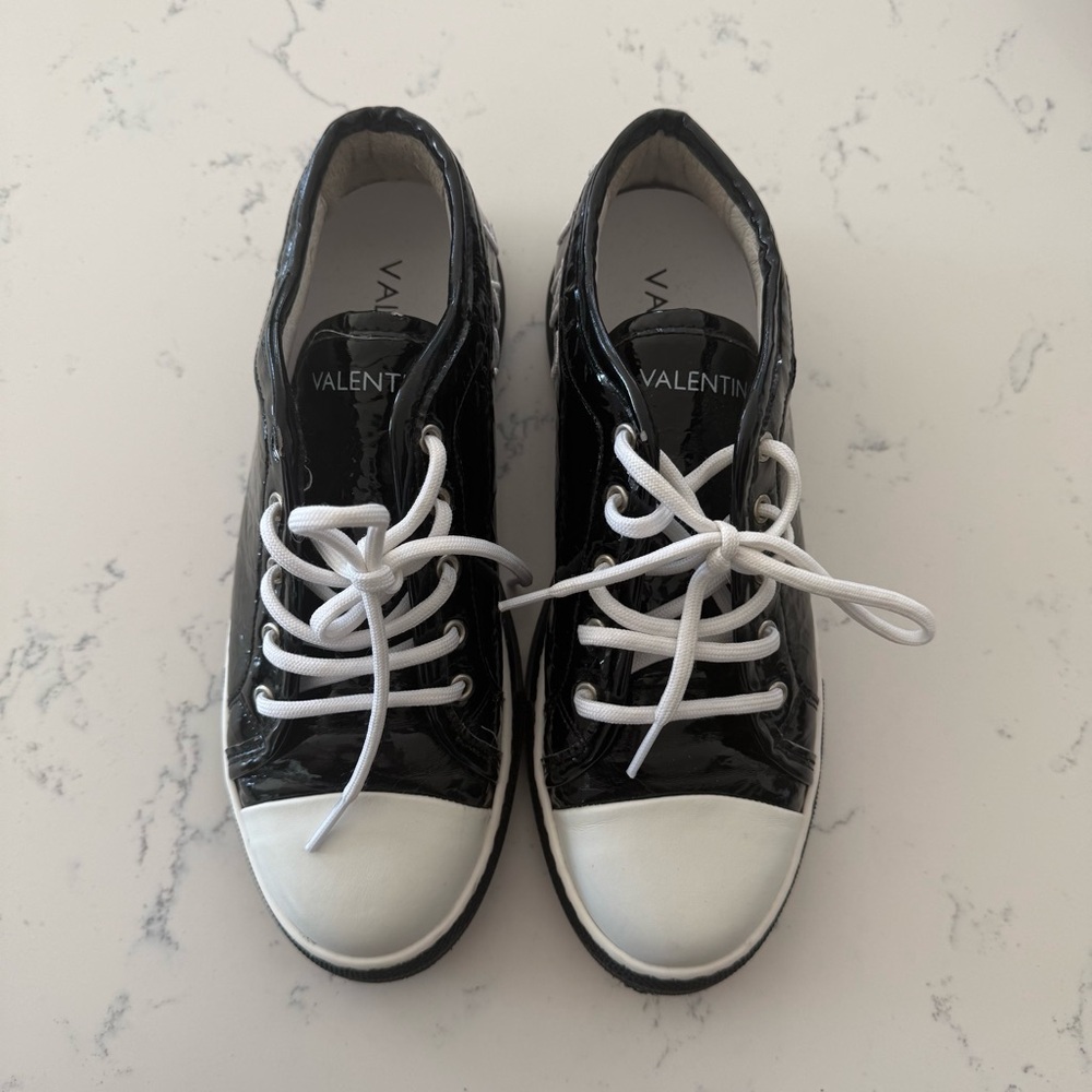 VALENTINO BY MARIO VALENTINO Primula Lace-Up Sneakers 9.5